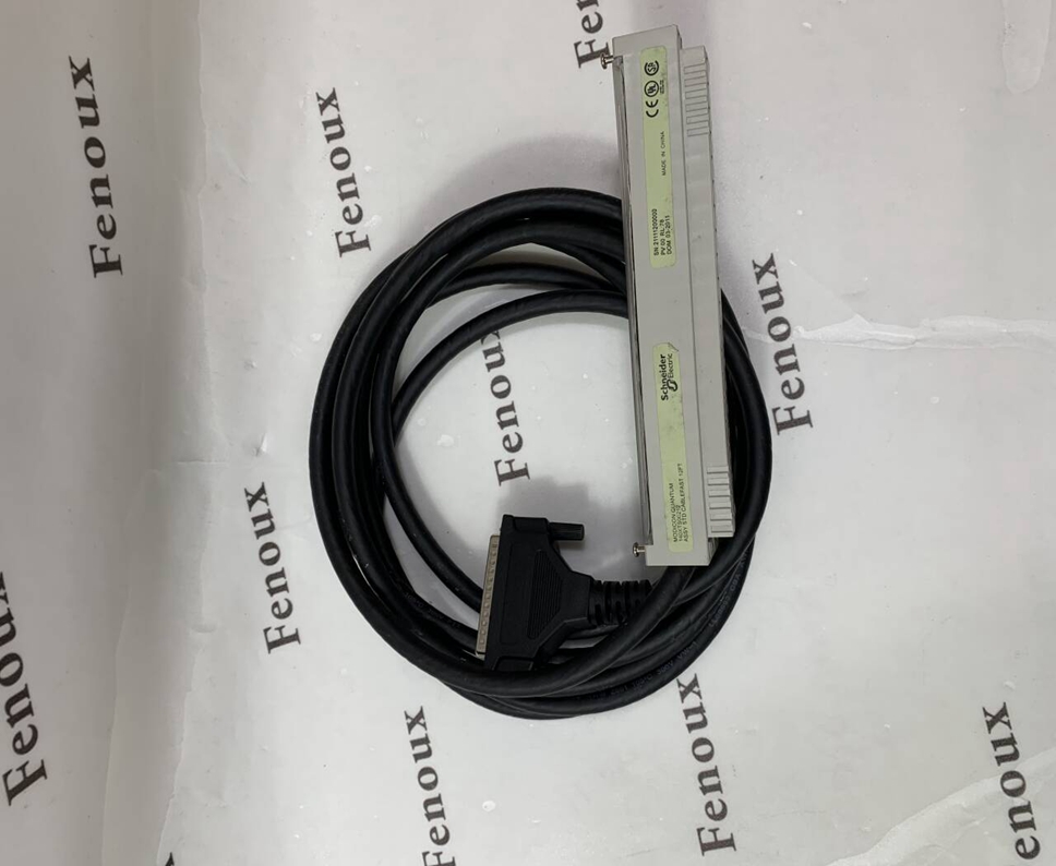 SCHNEIDER 140CPU67160 Output module