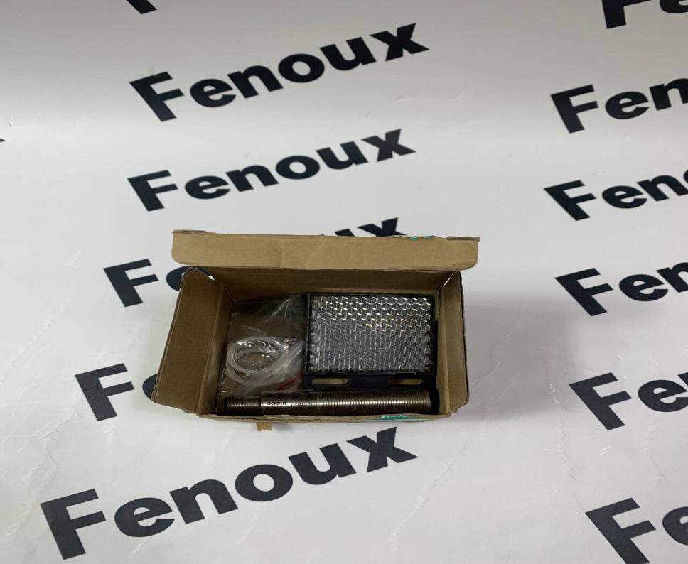 VT18-8-H-120-M/40A/65B/118/128 PEPPERL+FUCHS Diffuse reflection photoelectric sensor