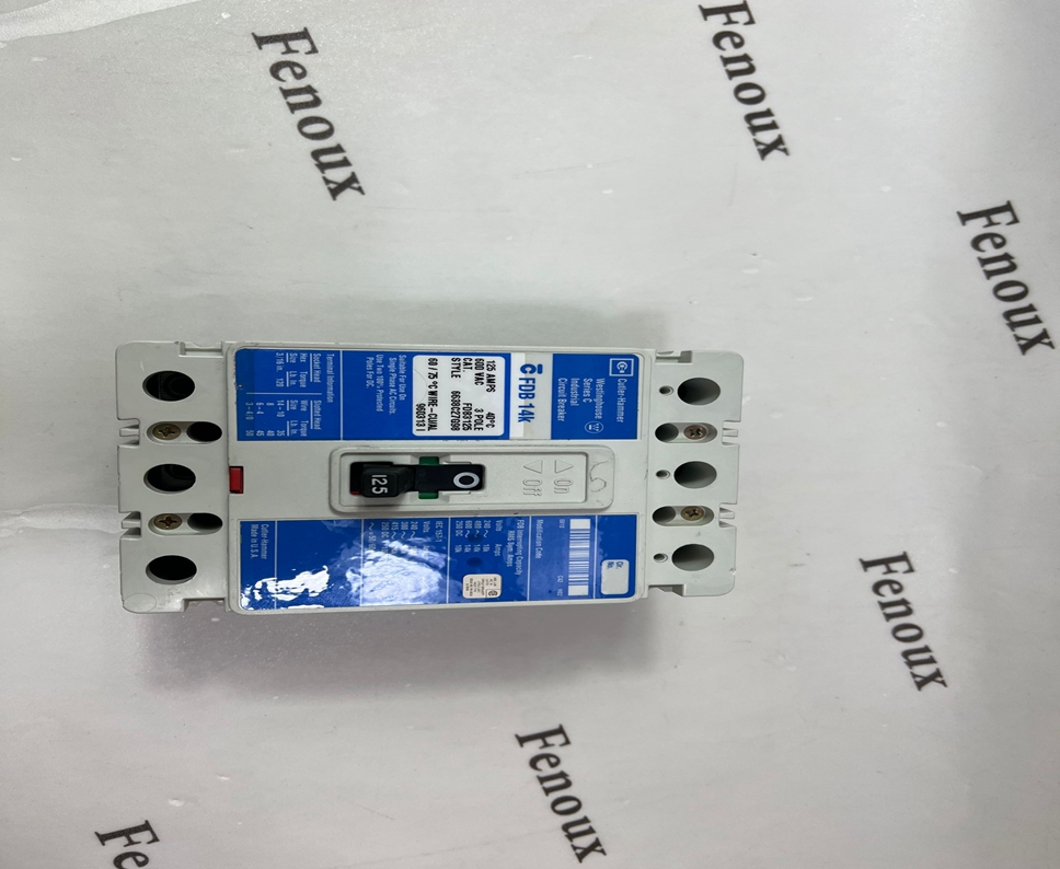 Cutler-Hammer C25KNE3200V Output module