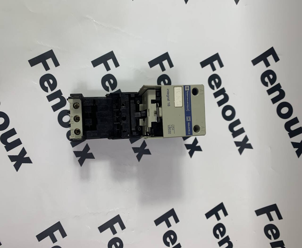 Schneider LAD4RC3G Central control module