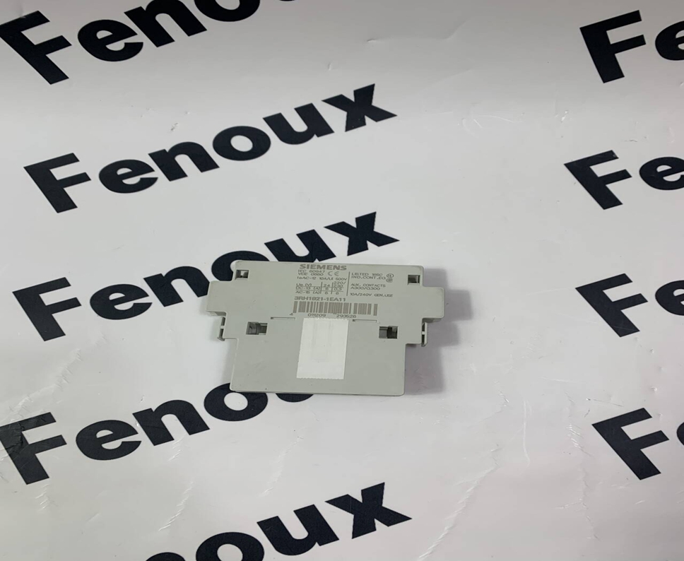 SIEMENS 3RH1122-1BB40 Output Point I/O Module